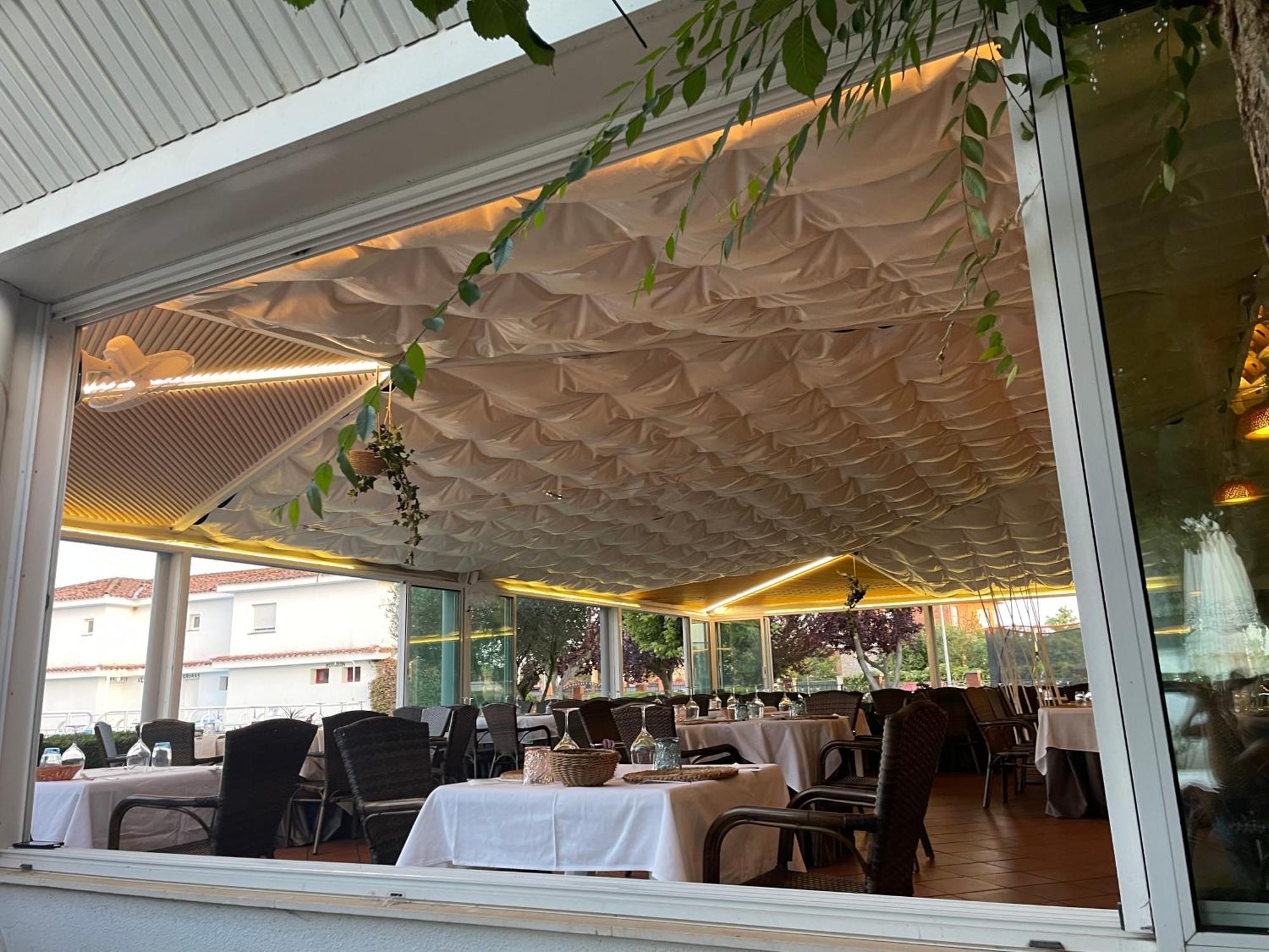 Hotel Valjunco Valencia de Don Juan Kültér fotó