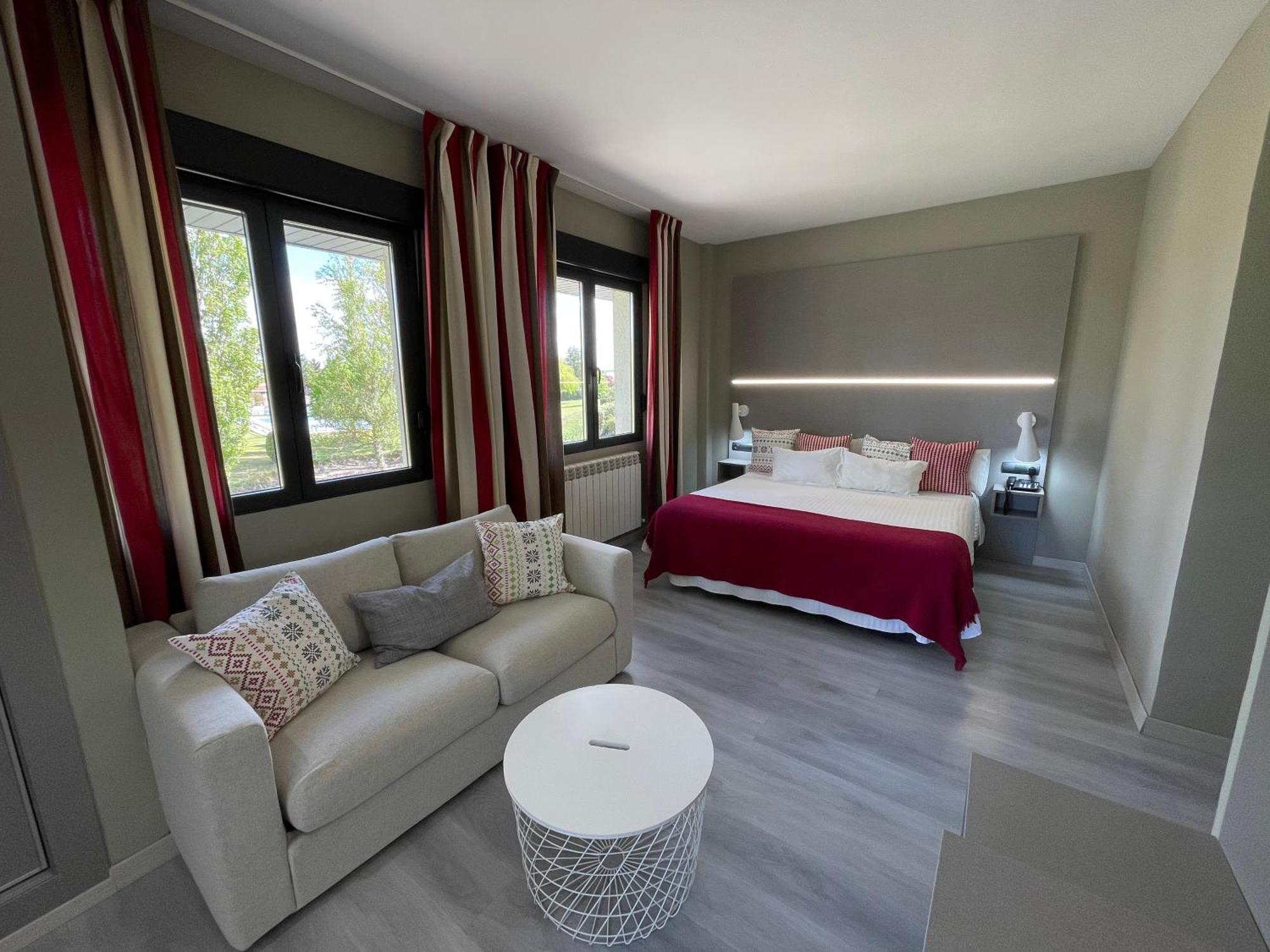 Hotel Valjunco Valencia de Don Juan Kültér fotó