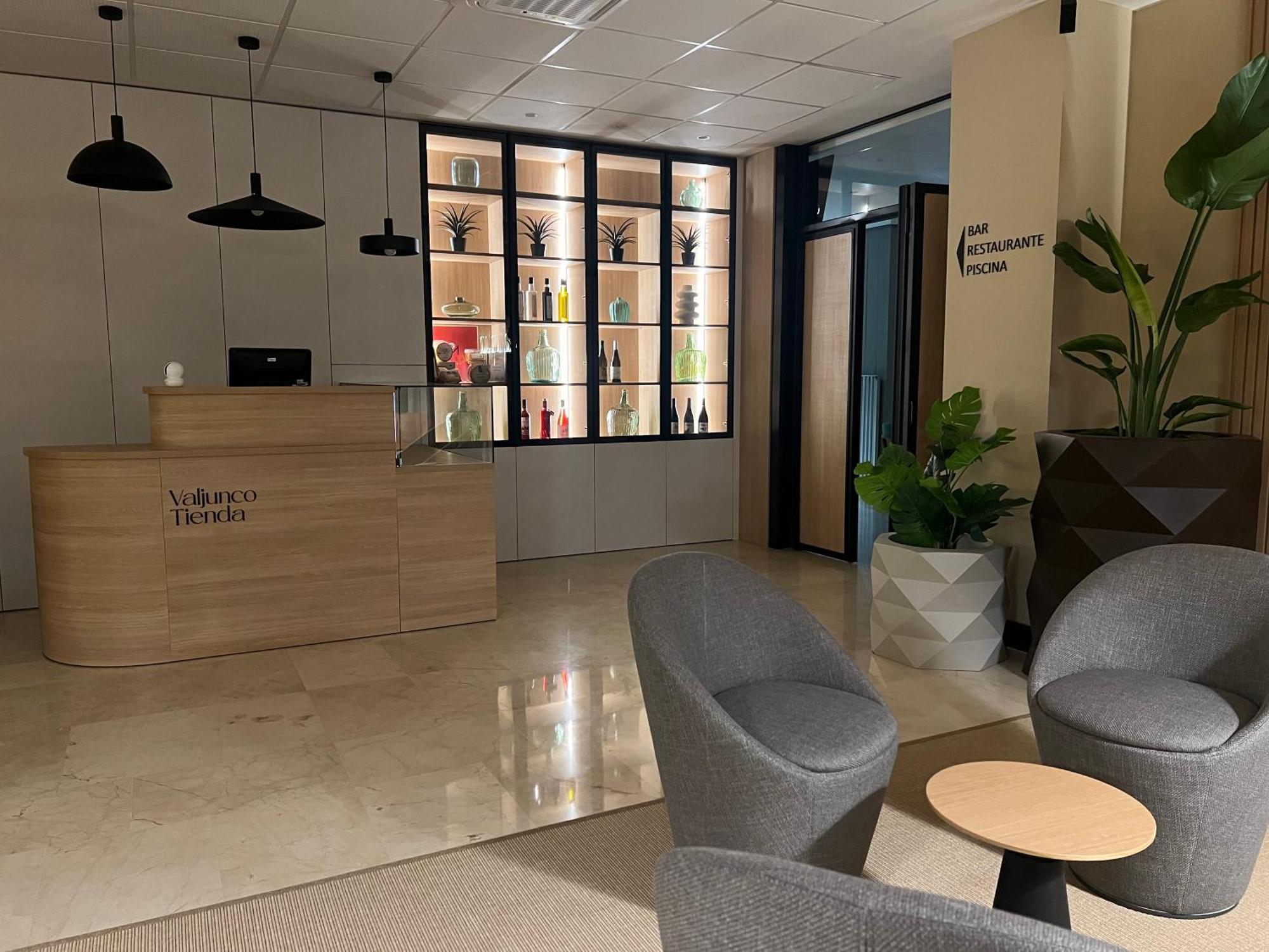 Hotel Valjunco Valencia de Don Juan Kültér fotó