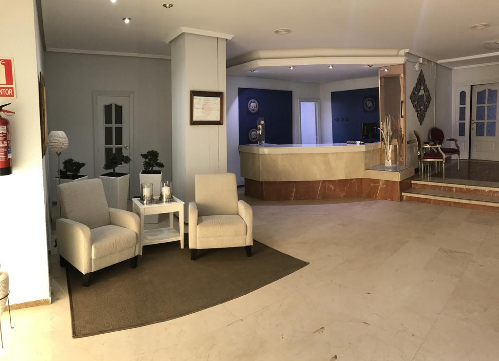 Hotel Valjunco Valencia de Don Juan Kültér fotó
