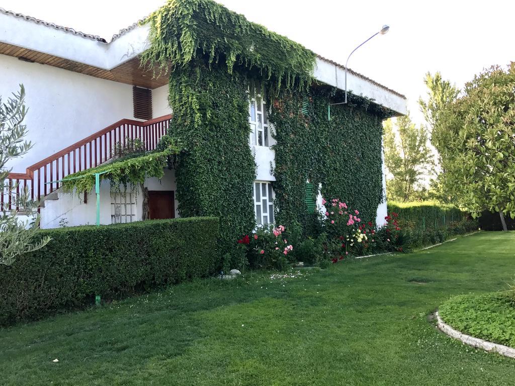 Hotel Valjunco Valencia de Don Juan Kültér fotó