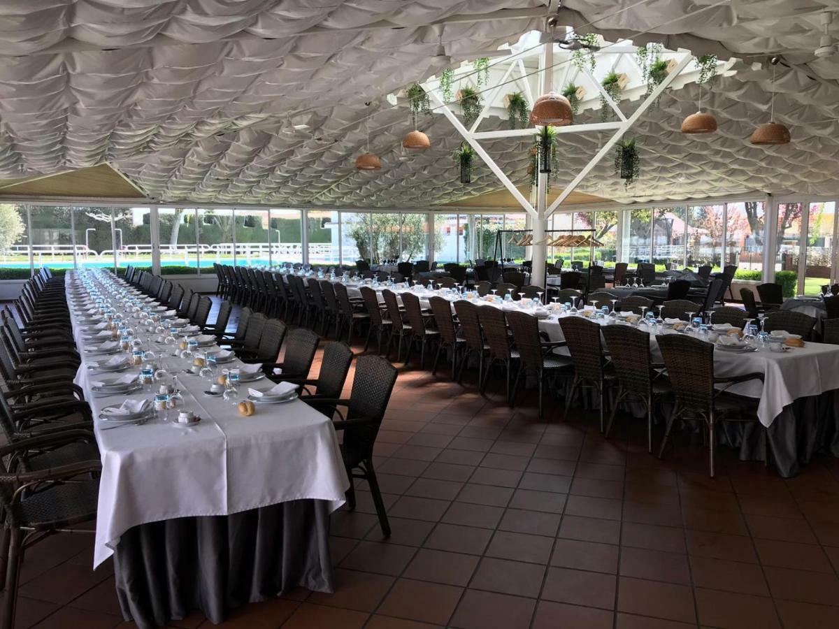 Hotel Valjunco Valencia de Don Juan Kültér fotó